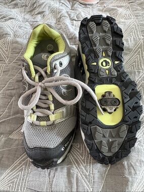 Pearl Izumi Gray and Lime Trail MTB Cycling Shoes